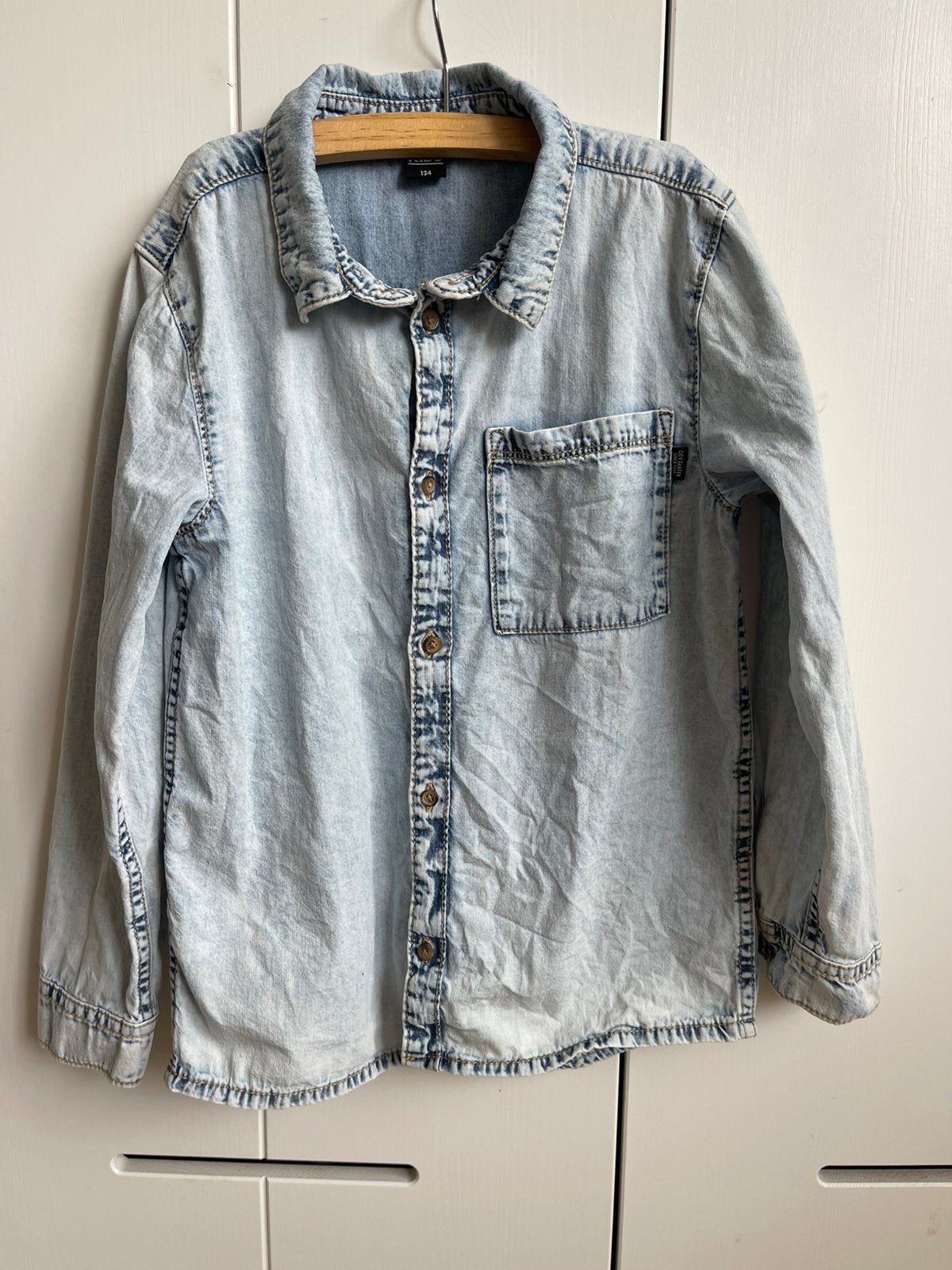 Spijker overhemd lichte kleur maat 158, Ophalen of Verzenden, Zo goed als nieuw, Jongen, Overhemd of Blouse