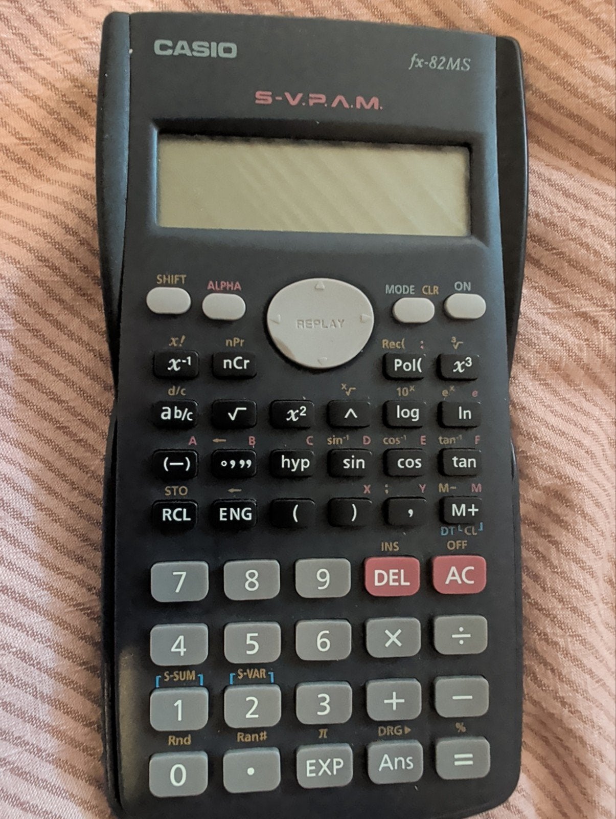 Casio fx-82MS rekenmachine, Ophalen