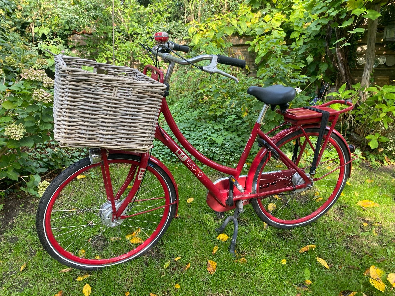 Rode Cortina fiets met rieten mand (niet-elektrisch), Ophalen, Gebruikt, Overige merken