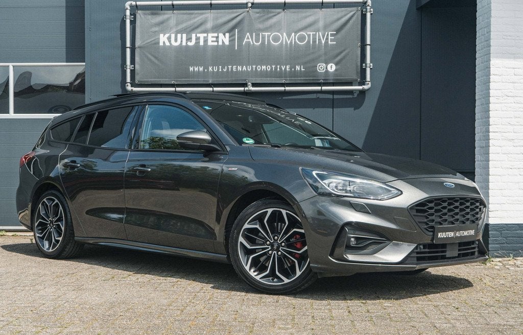 Ford Focus Wagon 1.5 EcoBoost ST Line / LED / Pano / HUD / W, 150 pk, Handgeschakeld, 3 cilinders, 5 stoelen