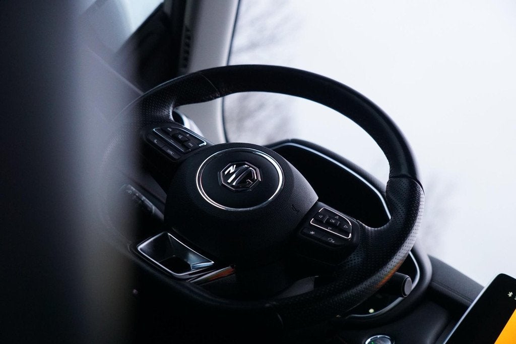 MG EHS 1.5 TGDI Edition1 | Medal Silver | Navi/AppleCarplay/, Stof, Gebruikt, Euro 6, 16 kWh