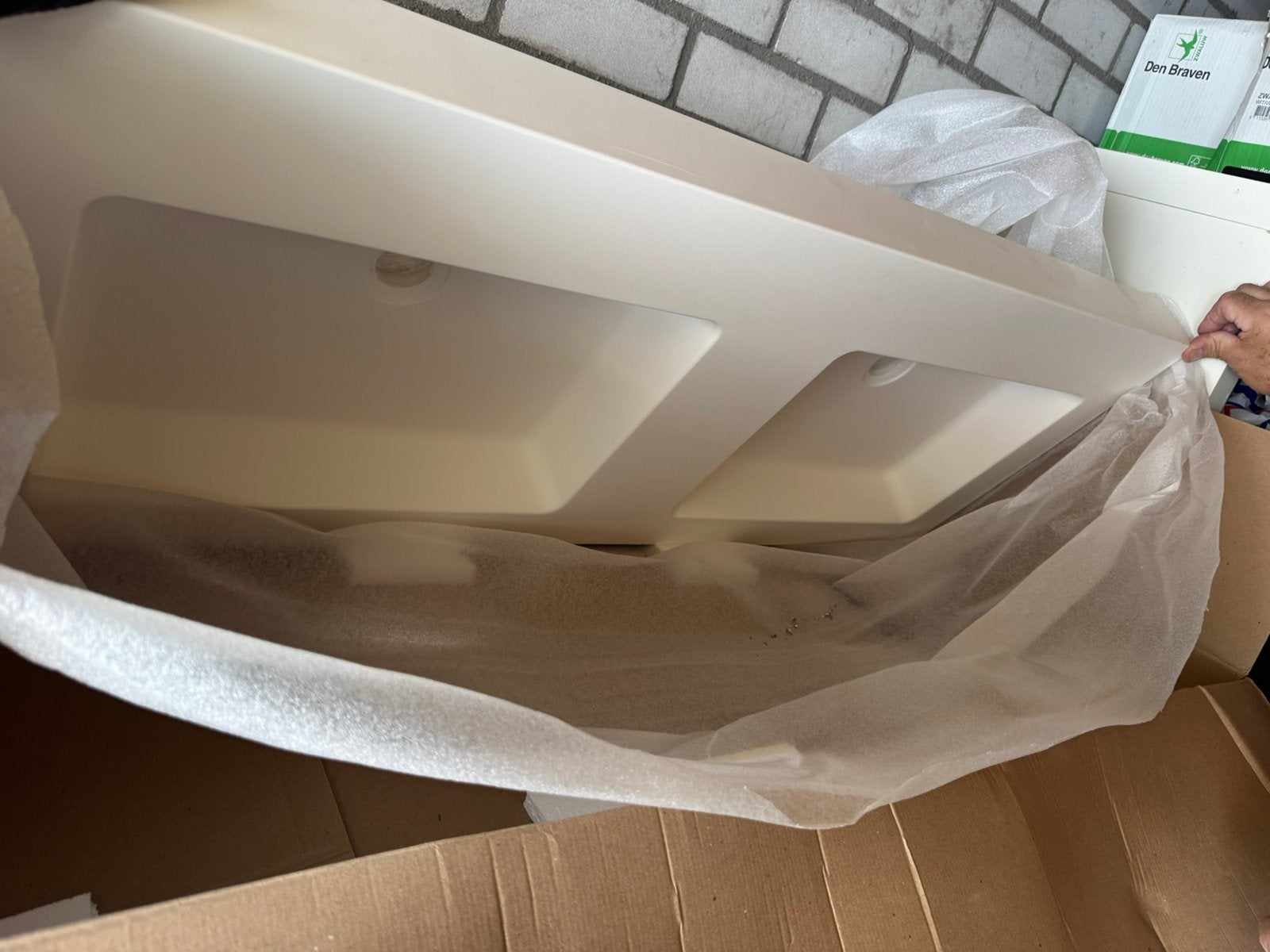 Badkamer meubel met mat wit wastafel 1.20m bij 48cm, Huis en Inrichting, Badkamer | Badkamermeubels, Ophalen, Nieuw, 50 tot 100 cm