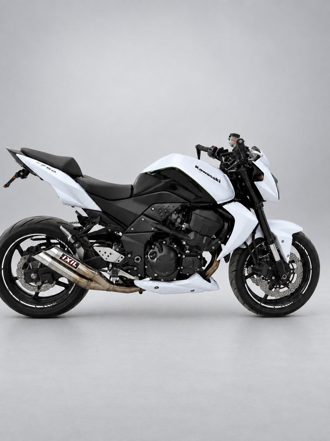 Kawasaki Z750 | IXIL Uitlaat | 31k km, 750 cc, LED Verlichting, 4 cilinders, Motorrijbewijs A