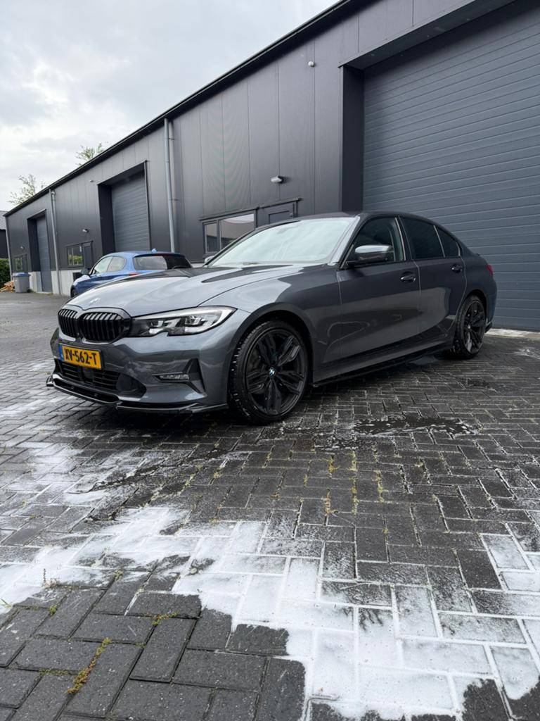 BMW 3-Serie 320i 184pk Xdrive Automaat Full M maxton package, Lichtsensor, Zwart, 4 cilinders, Origineel Nederlands
