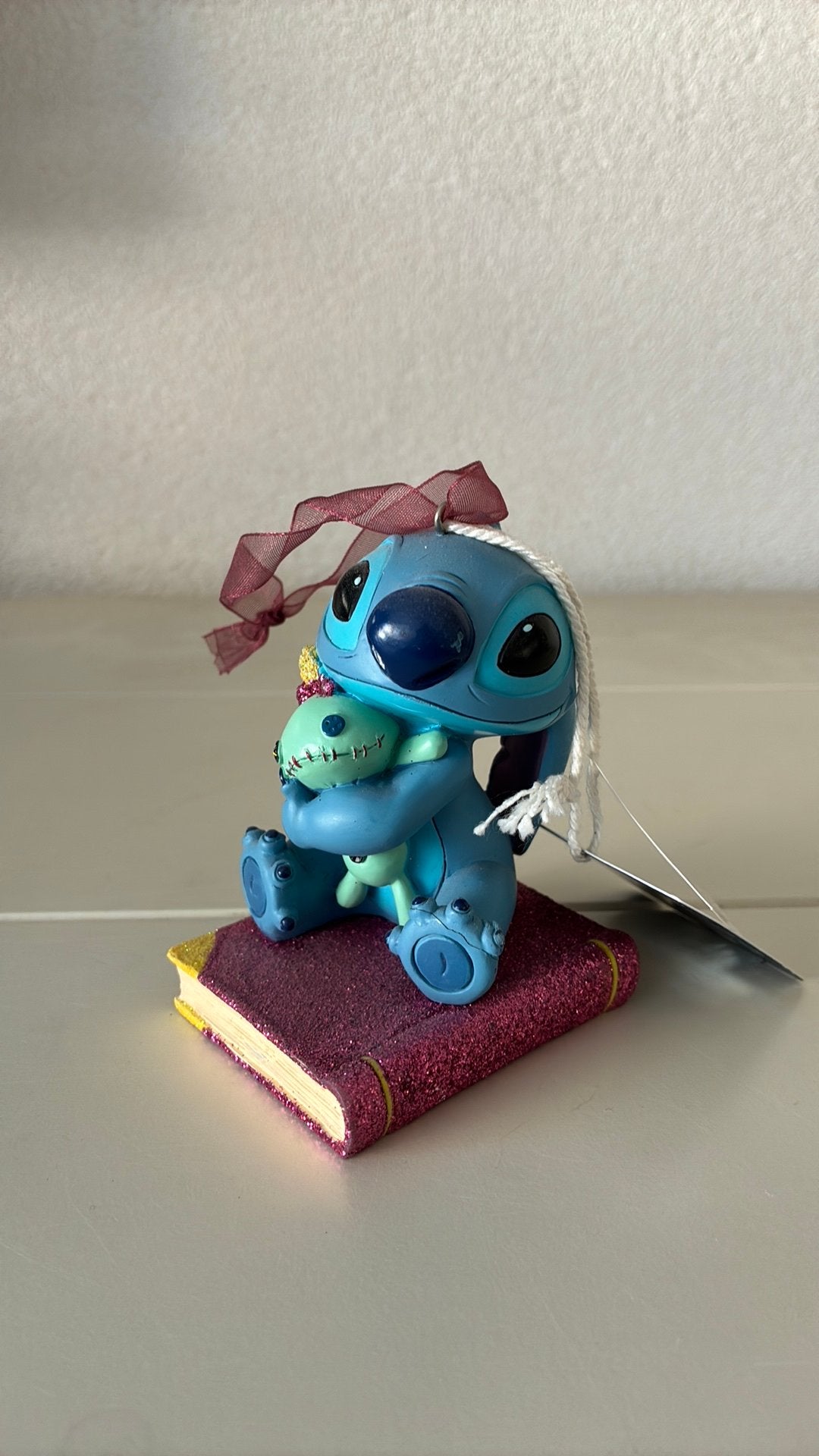 Stitch beeldje / hanger uit Disneyland Parijs NIEUW, Ophalen of Verzenden, Overige figuren, Nieuw, Beeldje of Figuurtje