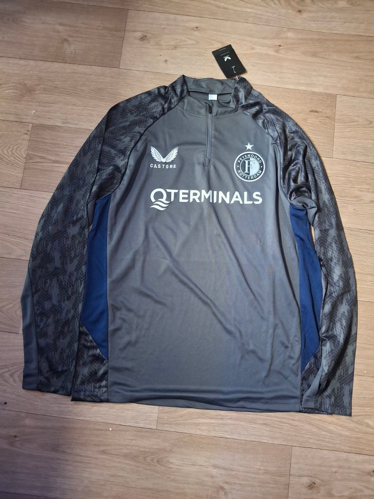 Feyenoord Trainingsshirt Castore Qterminals Maat XL/XXL, Castore, Ophalen of Verzenden, Voetbal, Grijs