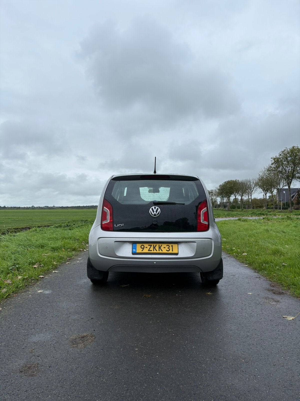 Mooie Volkswagen High UP • 5 Deurs • Cruise • Airco • NL NAP, Auto's, 840 kg, 4 stoelen, Origineel Nederlands, 24 km/l