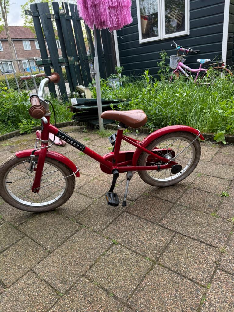 Veloretti kinderfiets 16 inch rood – nette staat, Fietsen en Brommers, Ophalen of Verzenden, Zo goed als nieuw, 16 tot 20 inch