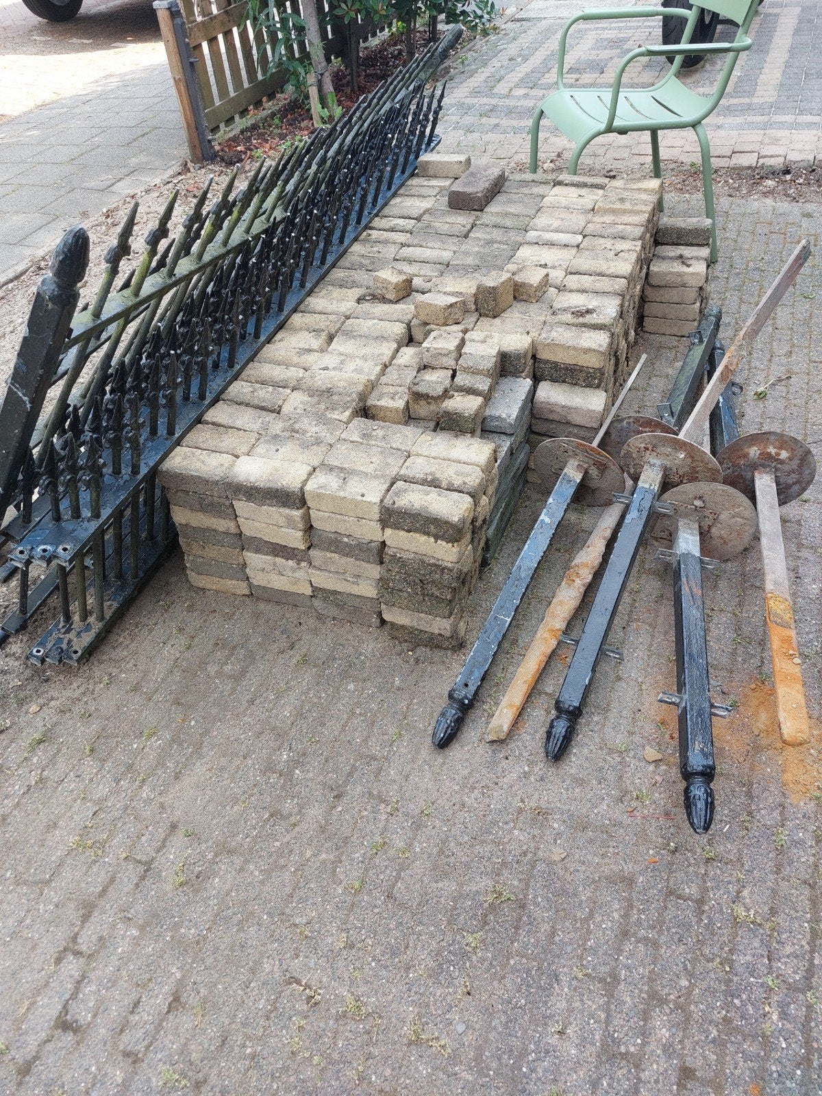 Klinkers voor oprit of tuin., Ophalen, Gebruikt, Beton, Klinkers