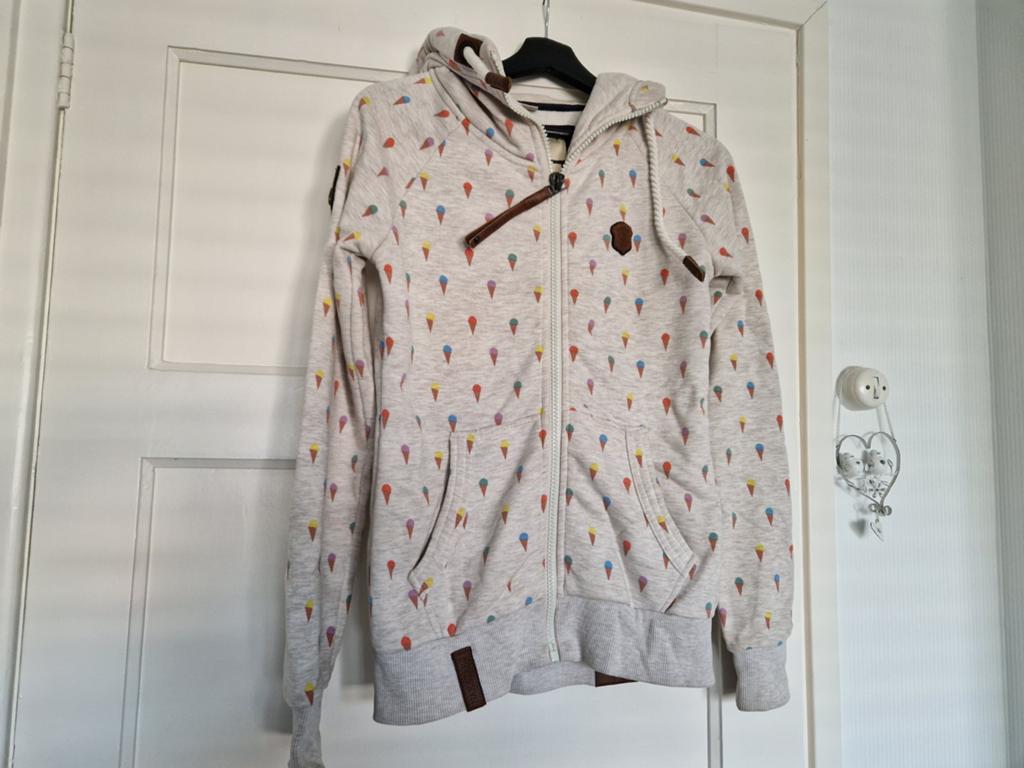 Zo goed als nieuwe Naketano vest met ijsjesprint, maat S, Overige kleuren, Ophalen of Verzenden, Zo goed als nieuw, Maat 36 (S)