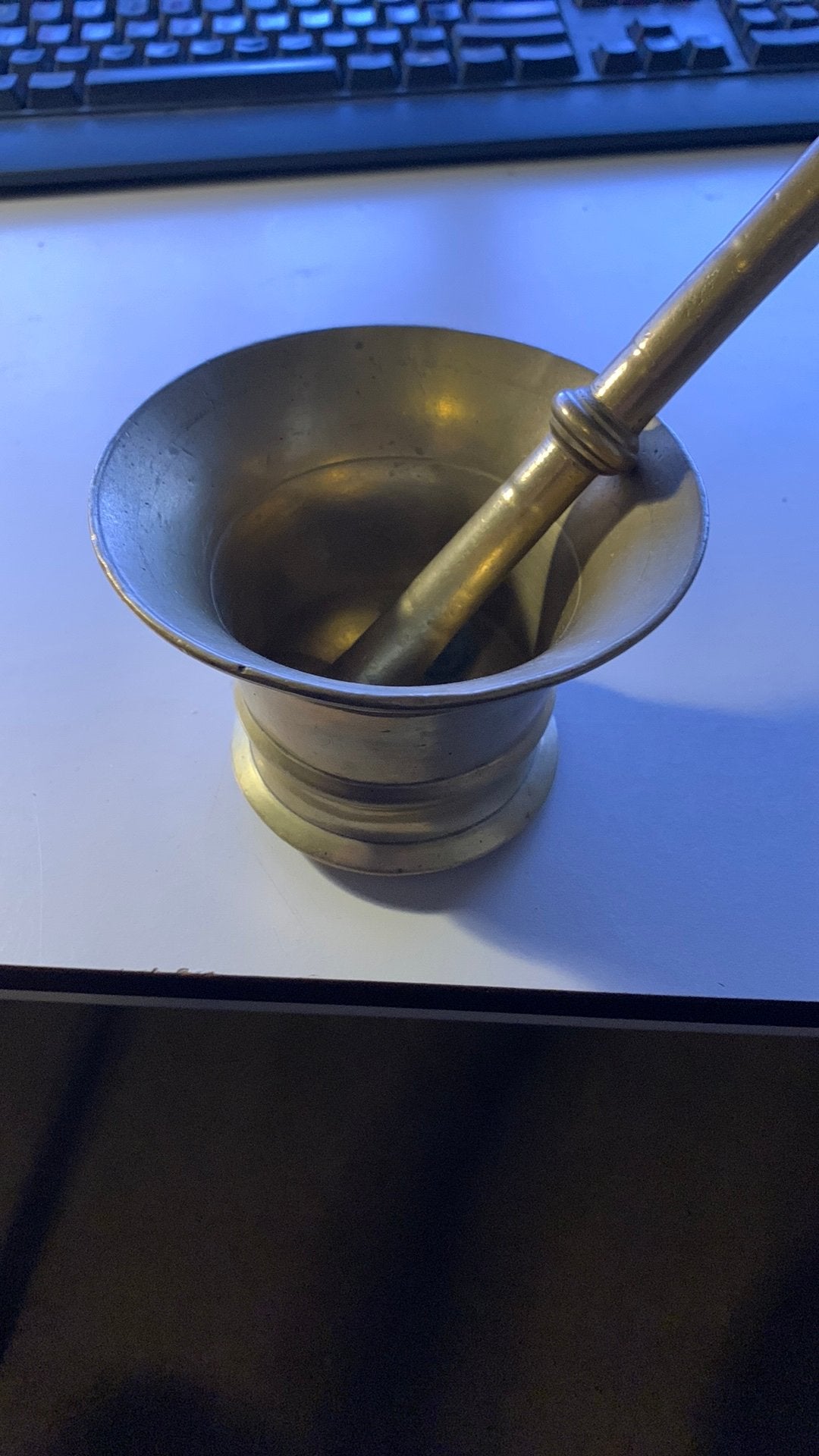 Antieke Bronzen Vijzel met Stamper - Behoorlijk Zwaar, Antiek en Kunst, Ophalen of Verzenden, Brons