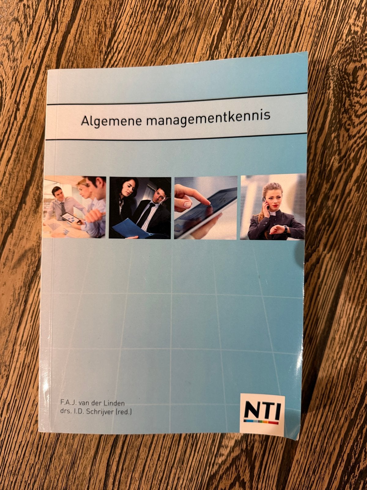 Algemene managementkennis - NTI Studieboek, Boeken, Studieboeken en Cursussen, Zo goed als nieuw, HBO, Gamma, Ophalen of Verzenden