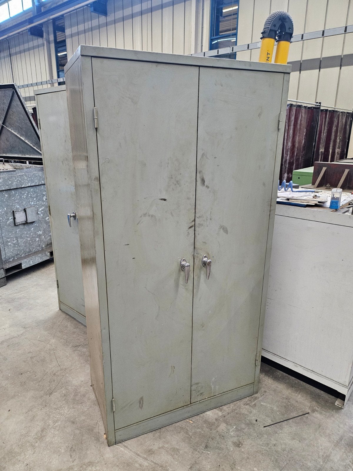 Metalen archiefkast met deuren - Gebruikt, Ophalen, Gebruikt, Industrieel, Functioneel, 50 tot 100 cm