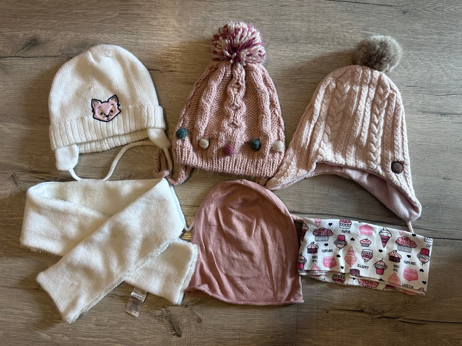 Leuke mutsen en sjaals voor meisje, Kinderen en Baby's, Babykleding | Mutsen, Sjaals en Wanten, Ophalen of Verzenden, Gebruikt