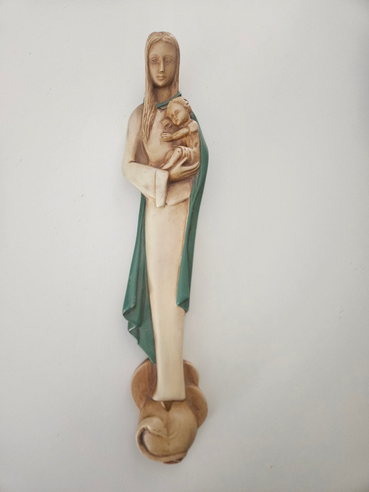 Maria met kind, overwinning op het kwaad., Verzamelen, Ophalen of Verzenden, Zo goed als nieuw, Beeld(je), Christendom | Katholiek
