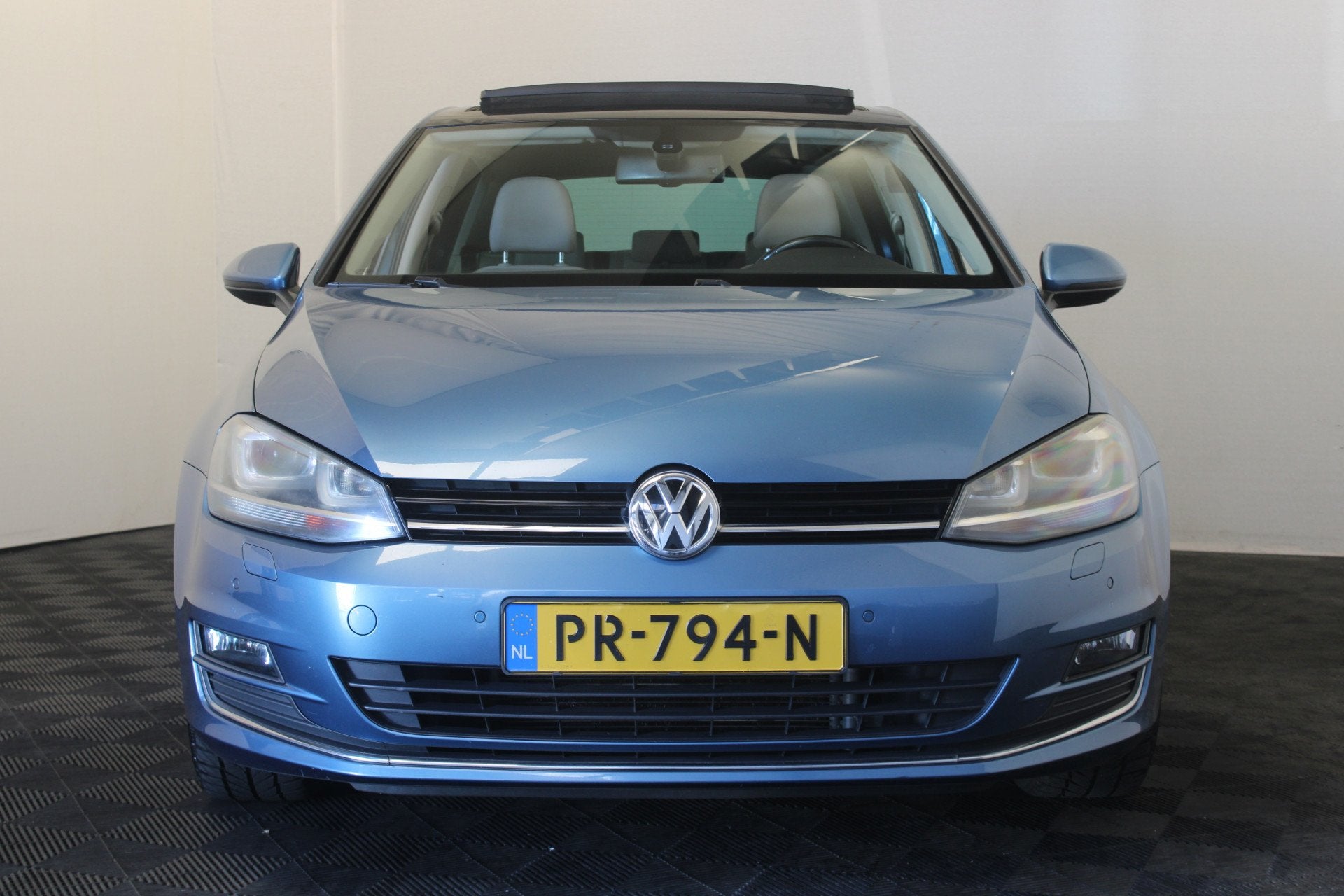 Volkswagen Golf 1.4 TSI ACT Highline |Pano|Stoelverw.|, Euro 5, Stof, Gebruikt, Beige