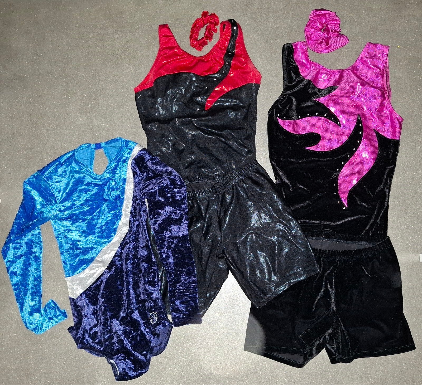 Turnkleding (mt 34/36) en turnleertjes (mt 3), Sport en Fitness, Turnen, Maat 36 t/m 42, Ophalen, Turnpak(je)
