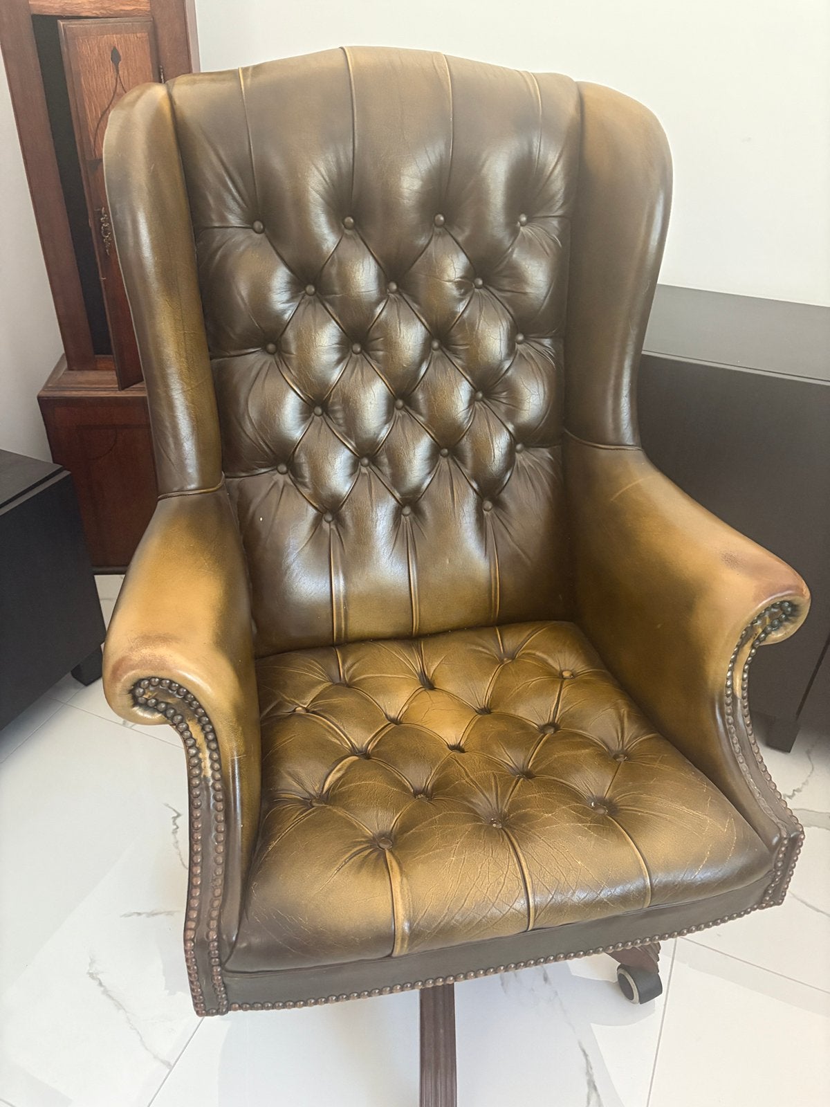 Chesterfield Wade Kantoor stoel , Fauteuil , Bureaustoel, Ophalen, Zo goed als nieuw, 75 tot 100 cm, 50 tot 75 cm