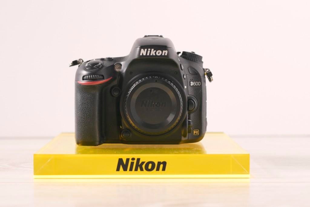 Nikon D600 FX DSLR body - 24.3 MP, 15669 clicks, Spiegelreflex, Ophalen of Verzenden, Zo goed als nieuw, Nikon