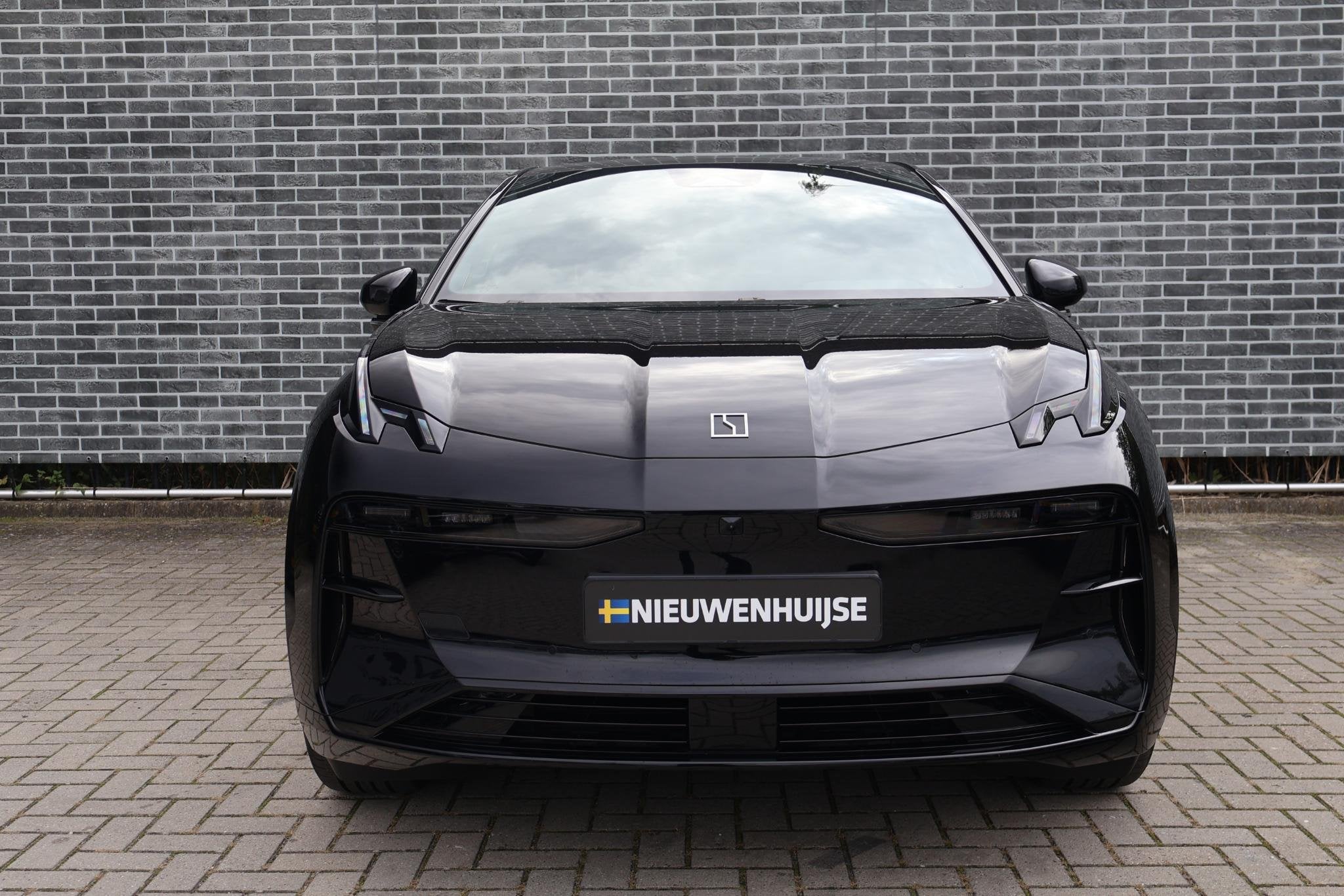 ZEEKR X RWD Long Range 69 kWh | Warmtepomp | Trekhaak | Pano, Auto's, Gebruikt, Zwart, Automatische klimaatregeling, Zwart