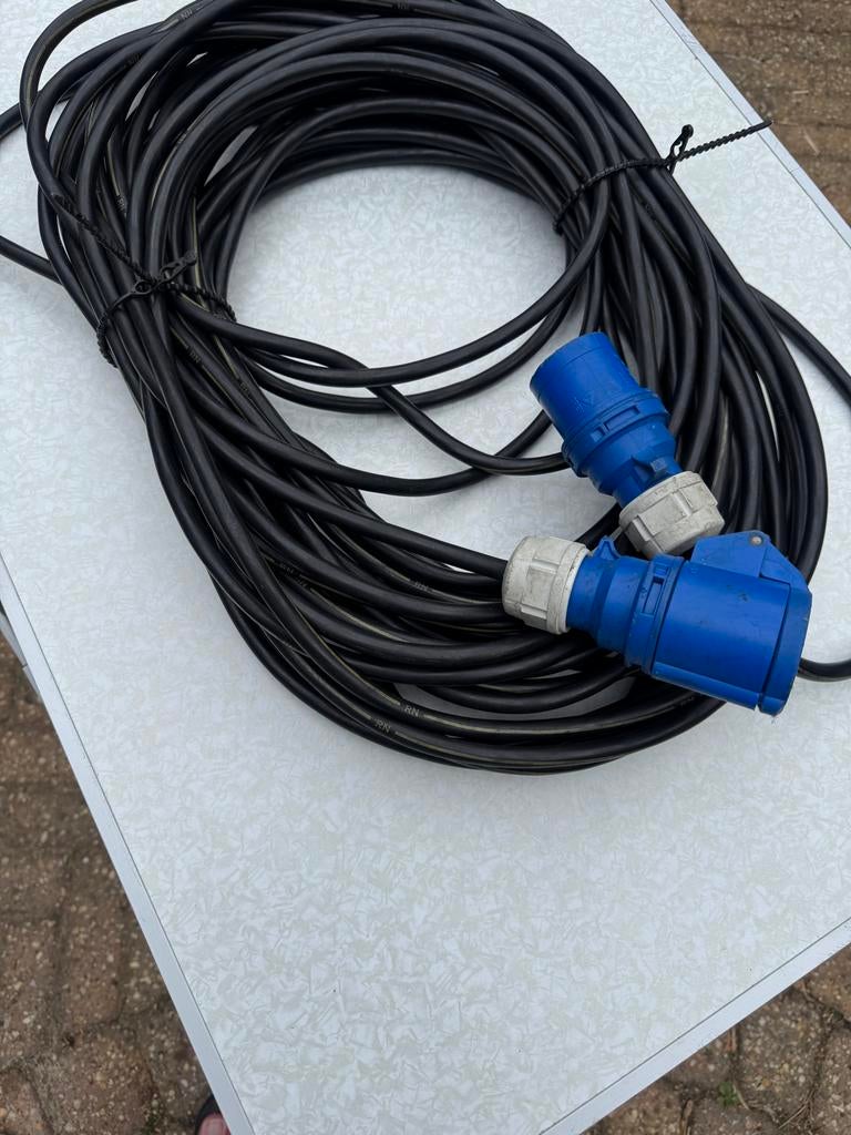 Verlengkabel met CEE stekkers - 30m, 220-250V, IP44, Ophalen, Zo goed als nieuw
