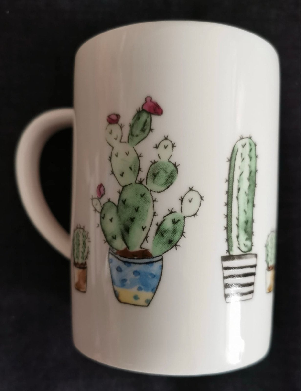 Hema mokken: cactus en donuts - Nieuw!, Nieuw, Ophalen of Verzenden, Steen/keramiek, Meerkleurig