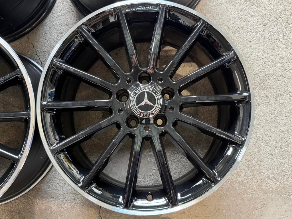 18 inch ORIGINEEL Mercedes A B klasse CLA AMG velgen, Auto-onderdelen, Banden en Velgen, 18 inch, Gebruikt, Banden en Velgen, Ophalen of Verzenden