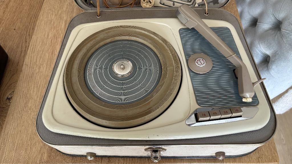 Erres platenspeler zonder versterker, Overige merken, Refurbished, Pitch-regelaar, Ophalen of Verzenden
