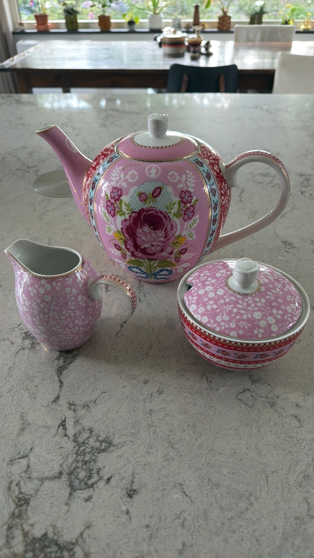 Pip theepot met suikerpot en melkkan, Huis en Inrichting, Keuken | Servies, Overige typen, Ophalen of Verzenden, Zo goed als nieuw