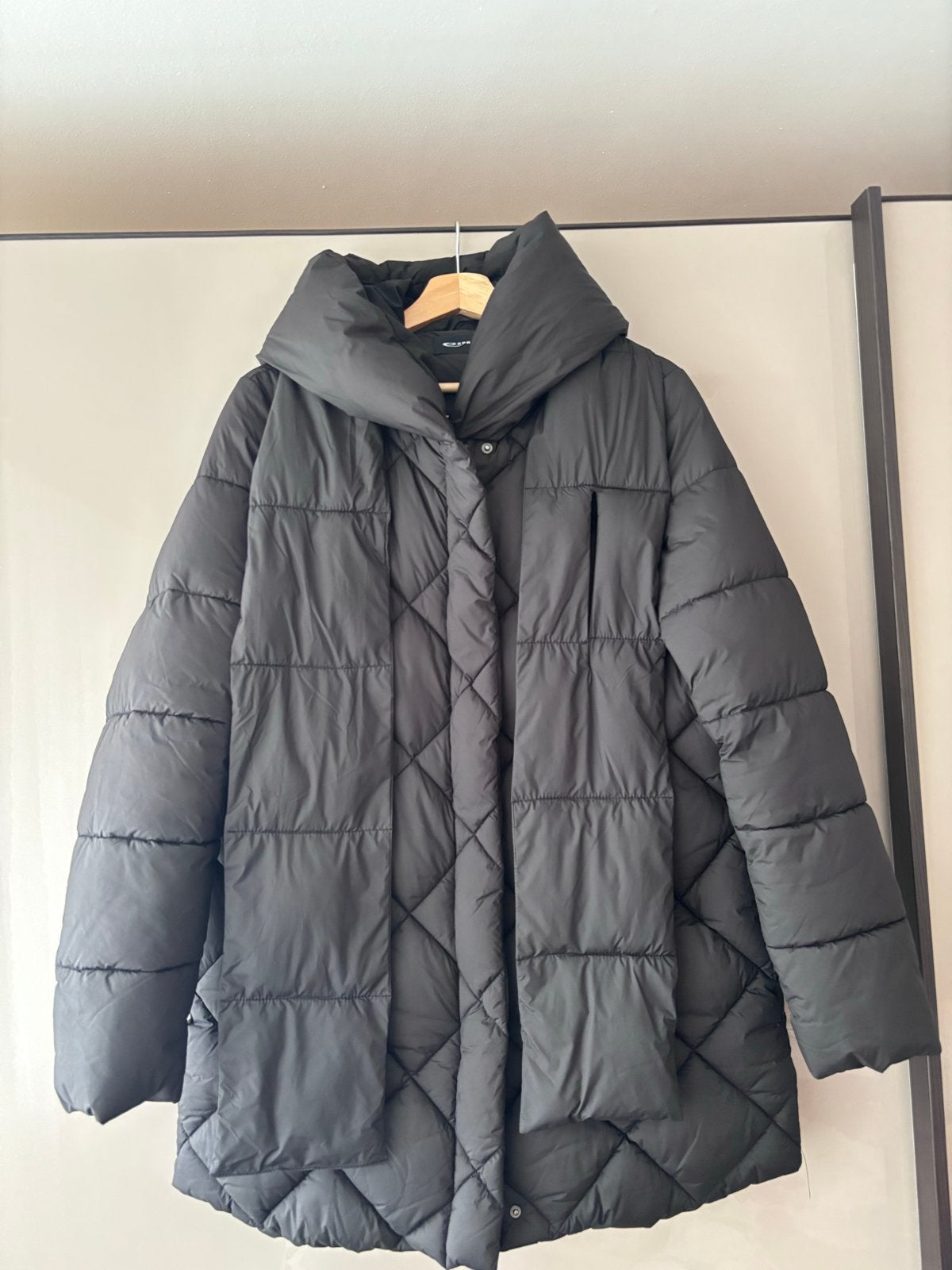 Expresso zwarte winterjas 38, Ophalen of Verzenden, Zo goed als nieuw, Maat 38/40 (M), Zwart