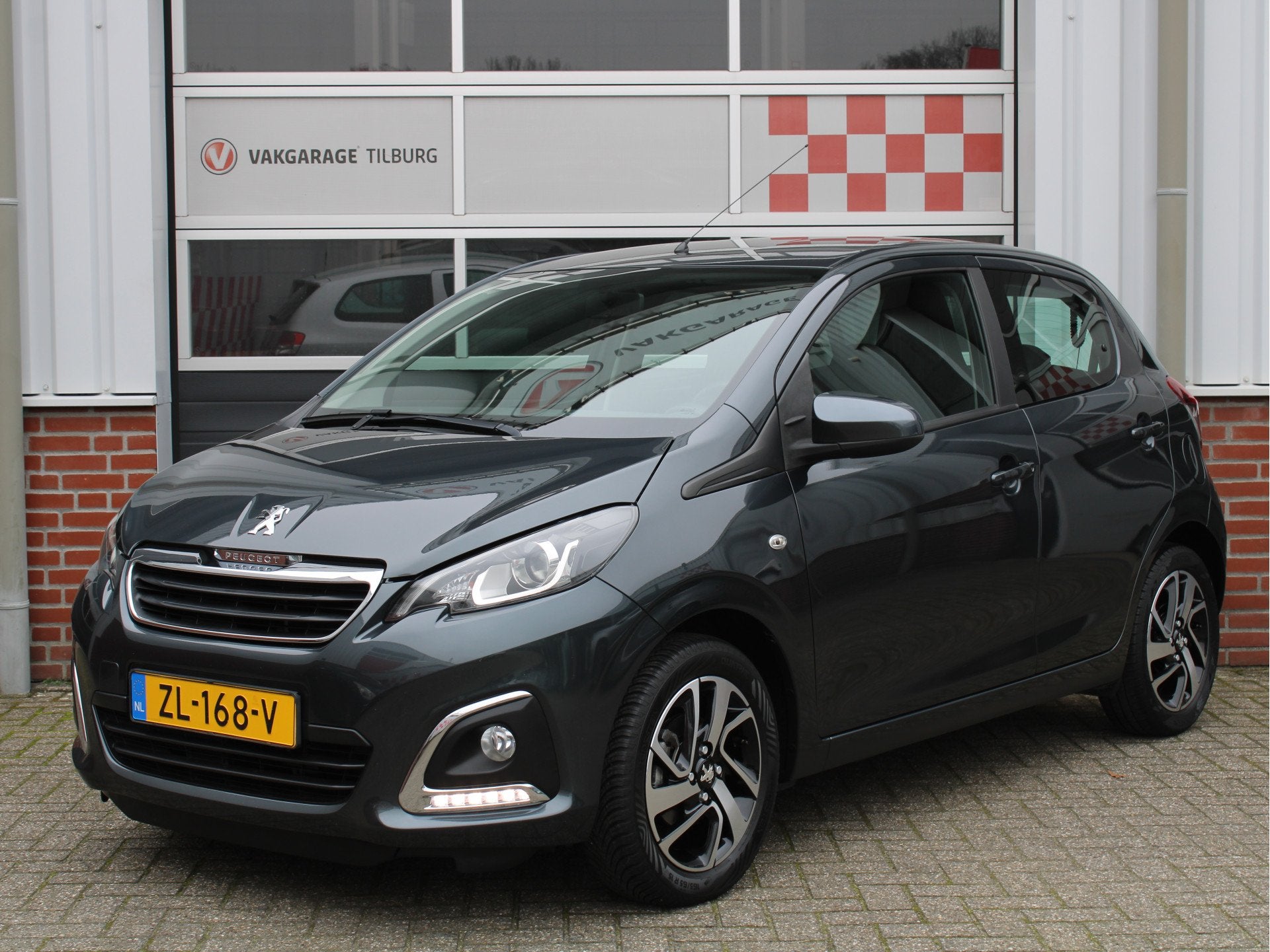 Peugeot 108 1.0 e-VTi Blue Lease Executive Camera/ClimateCon, Stof, Gebruikt, Euro 6, 4 stoelen