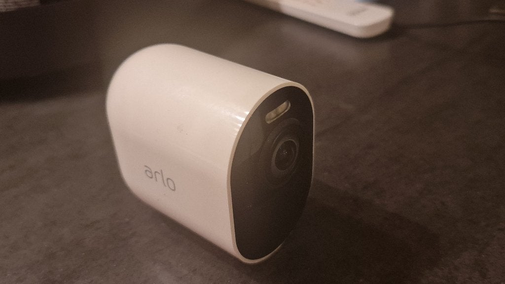 Beveiligingscamera Arlo Ultra inclus batterij, Ophalen of Verzenden, Zo goed als nieuw