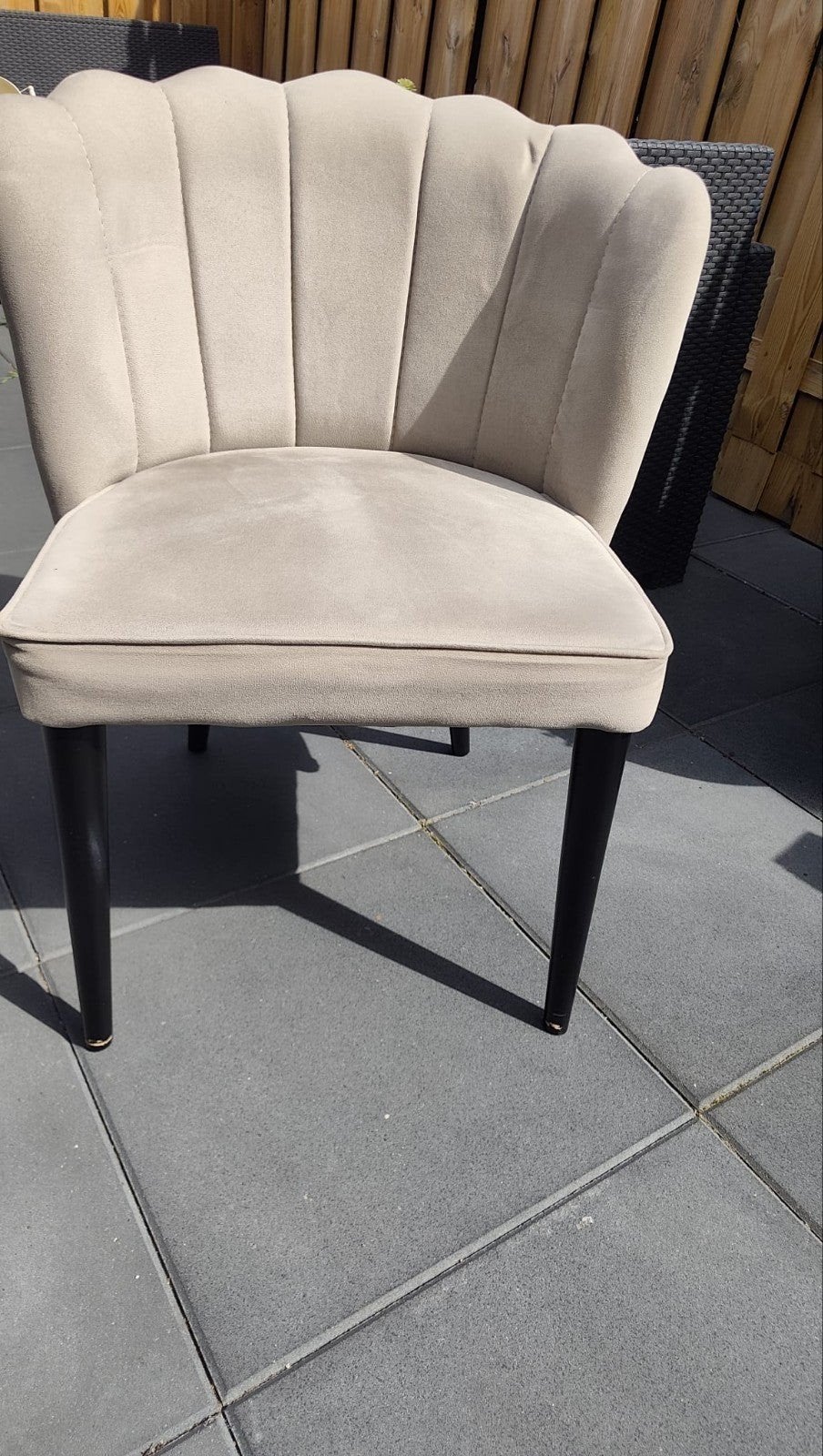 Velvet stoelen taupe schelp model, Huis en Inrichting, Ophalen, Overige kleuren, Zo goed als nieuw, Stof