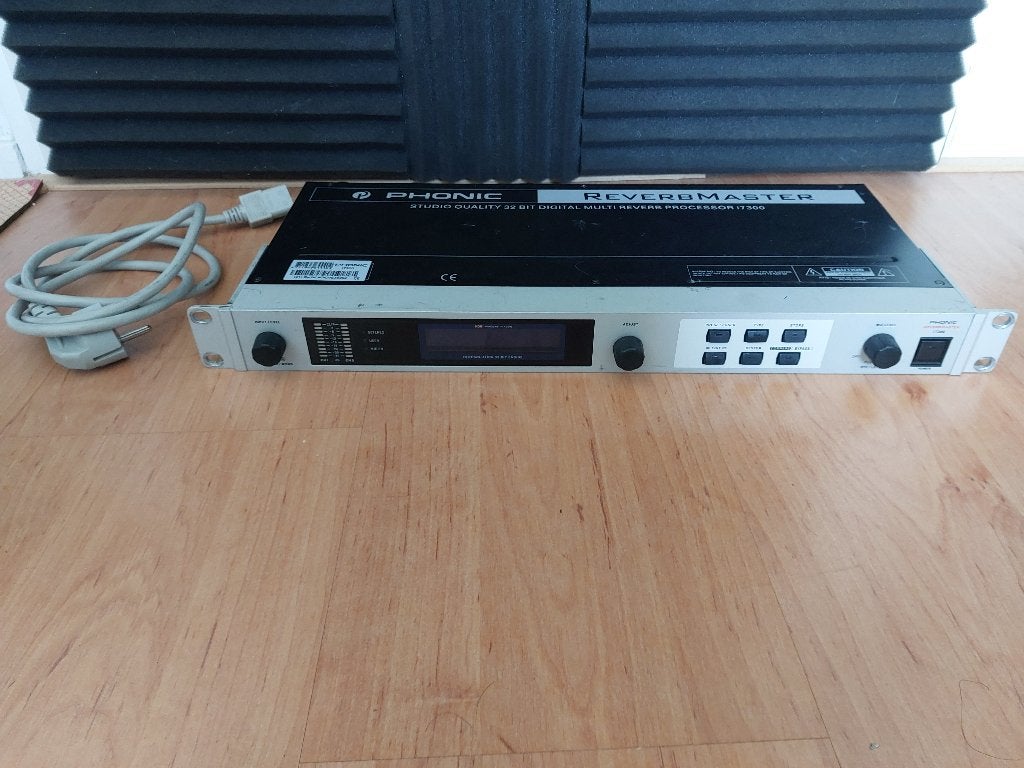 Phonic i7300 Reverb Master 19 inch, Ophalen of Verzenden, Gebruikt, Overige typen