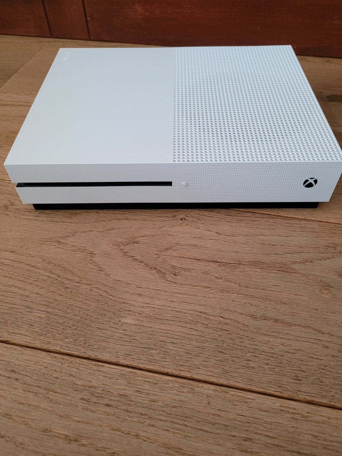 Xbox One S met 2 controllers en 6 games, Ophalen, 2 spelers, Zo goed als nieuw, Eén computer