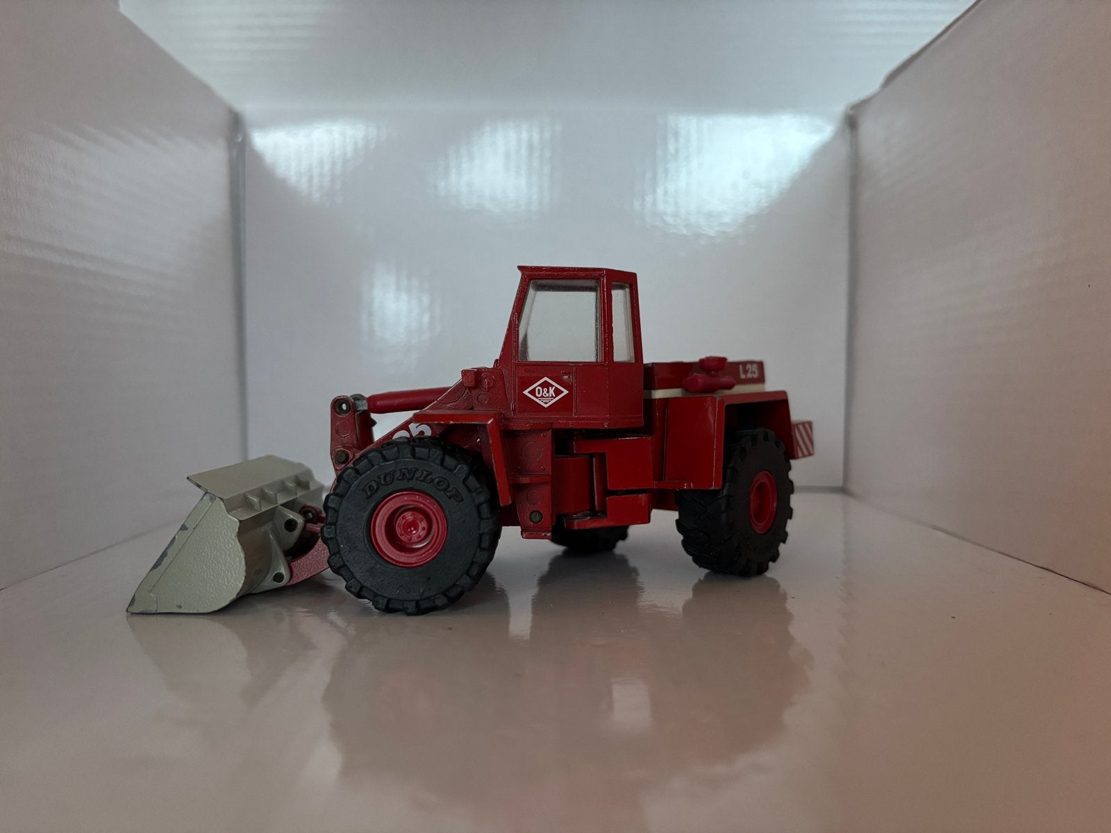 Cursor schaalmodel 1:50 O&K L25 shovel, Ophalen of Verzenden, Gebruikt, Hijskraan, Tractor of Landbouw, Overige merken