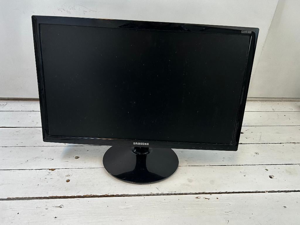 monitor Samsung model S22D33HY 22 inch, als nieuw, Gaming, Kantelbaar, HDMI, Full HD