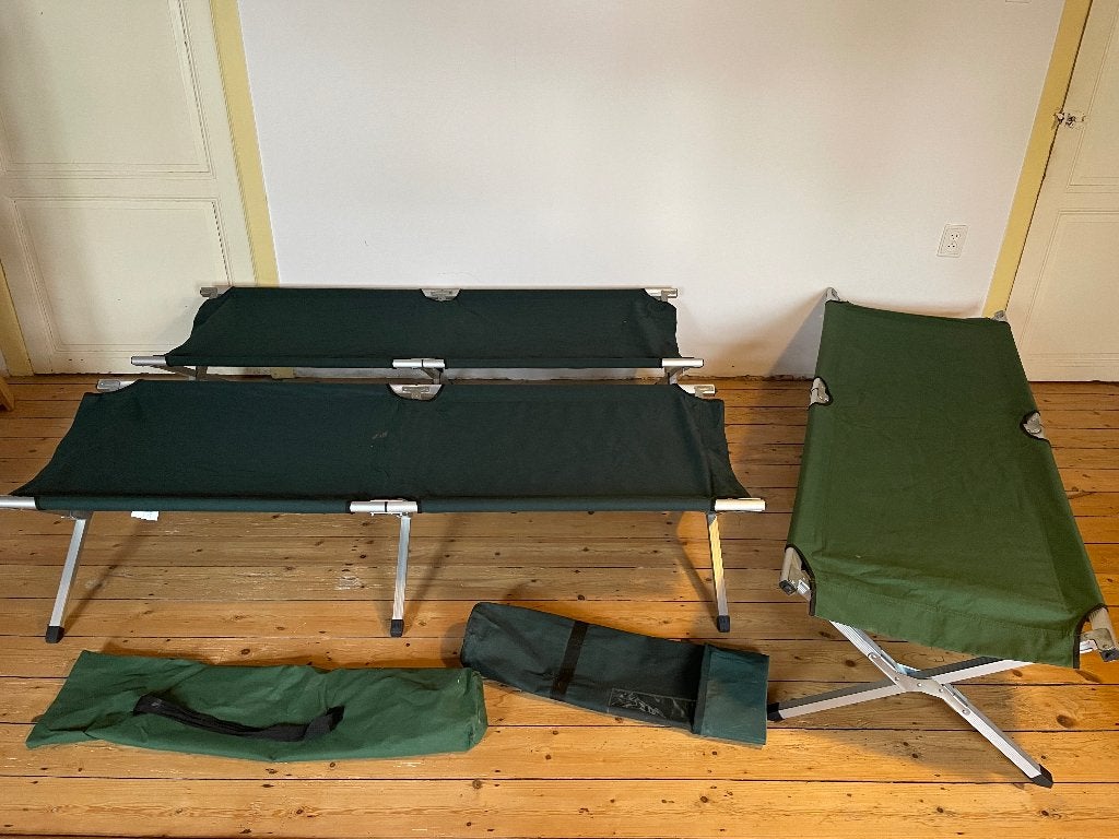 3 stevige veldbedden, Ophalen, Gebruikt