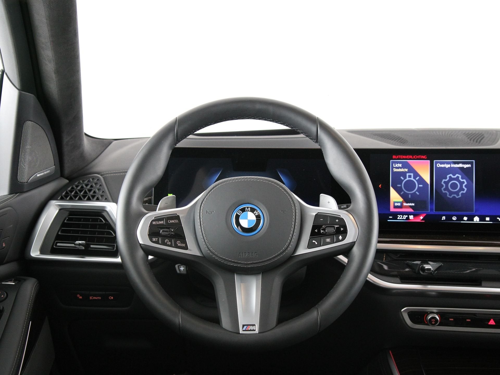 BMW X5 xDrive50e M-Sport Pro (bj 2025, automaat), Auto's, Gebruikt, 2395 kg, Met garantie (alle), Overige brandstoffen