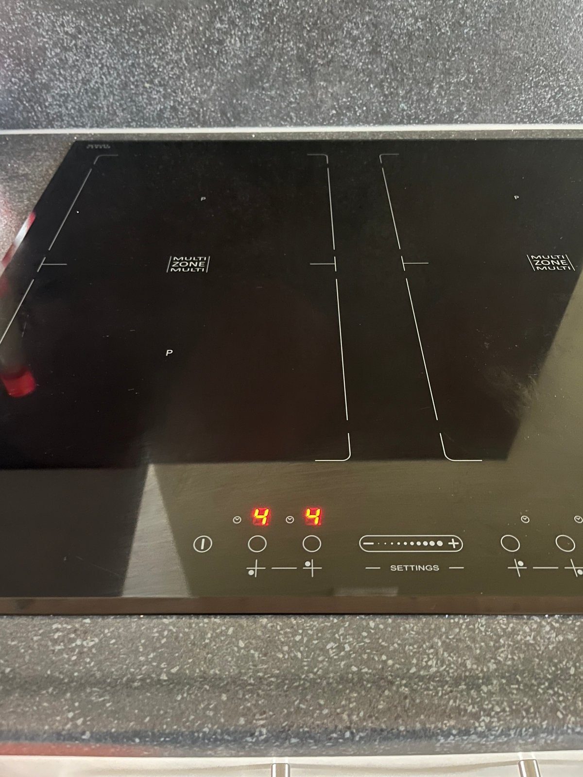 SMEG kookplaat met DEFECT, Witgoed en Apparatuur, Ophalen, 4 kookzones, Zo goed als nieuw, Inbouw