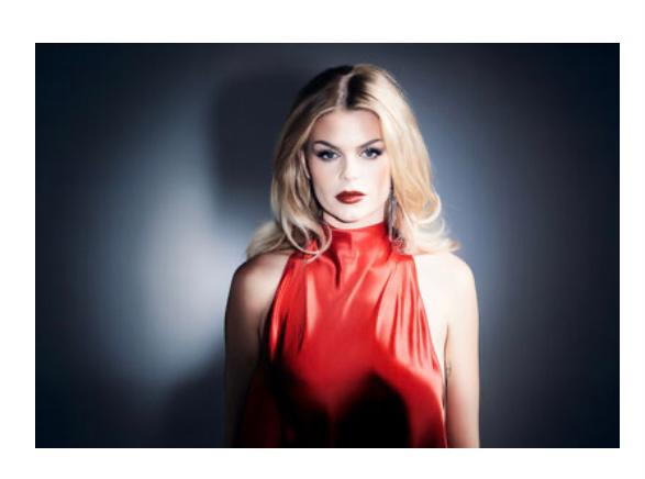 2 tickets uitverkocht Davina Michelle in Hertme, samen € 80, Twee personen, November