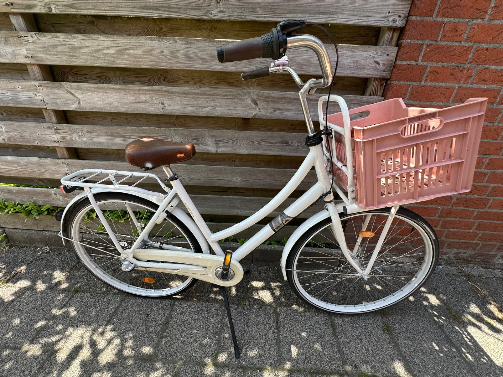 Damesfiets Sparta pickup 28 inch 3 versnell met fietsbak, Sparta, Versnellingen, Ophalen of Verzenden, Zo goed als nieuw
