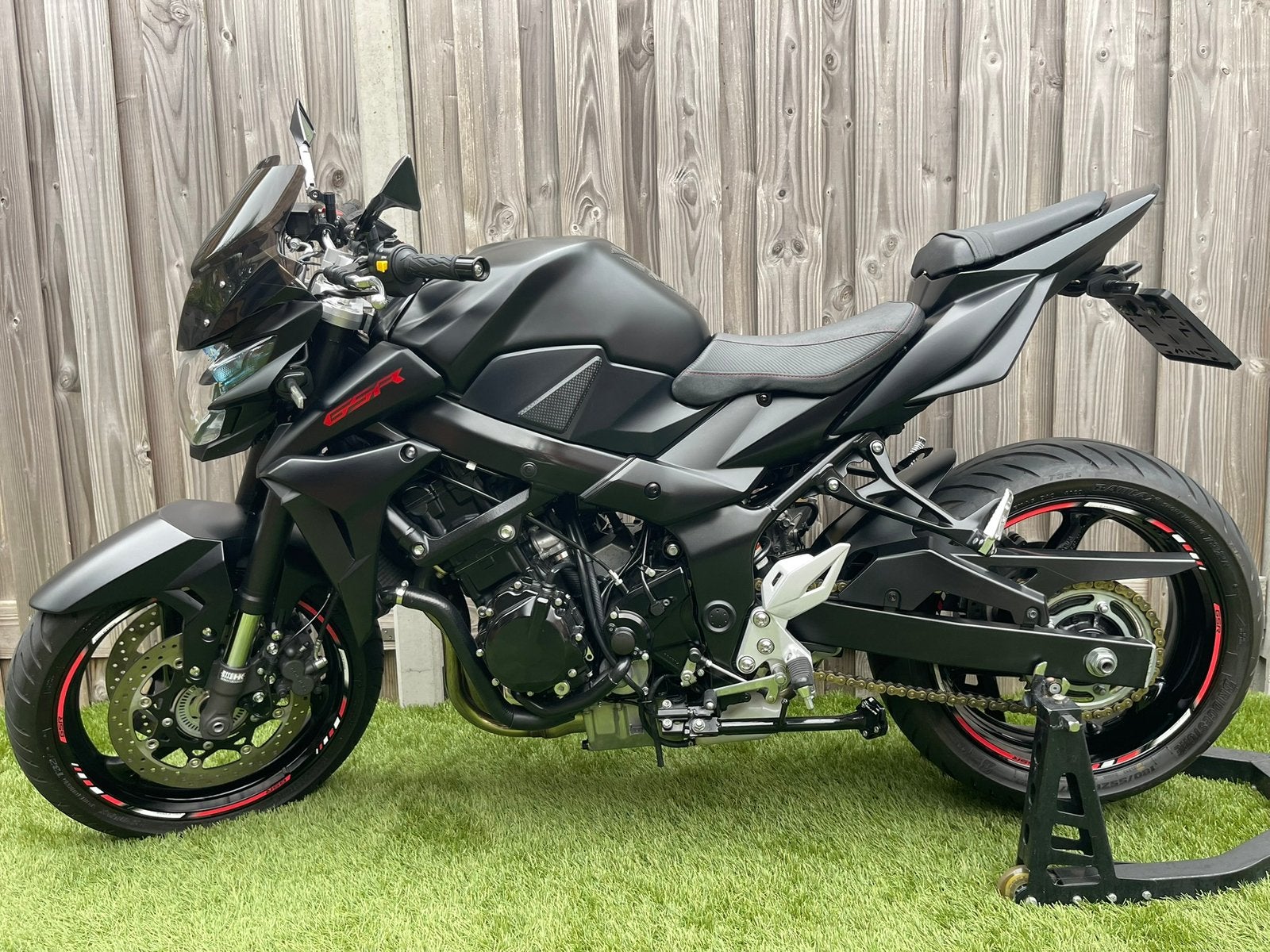 Suzuki GSR 750 ABS 2014 Zeer Nette Staat, Particulier, Naked bike