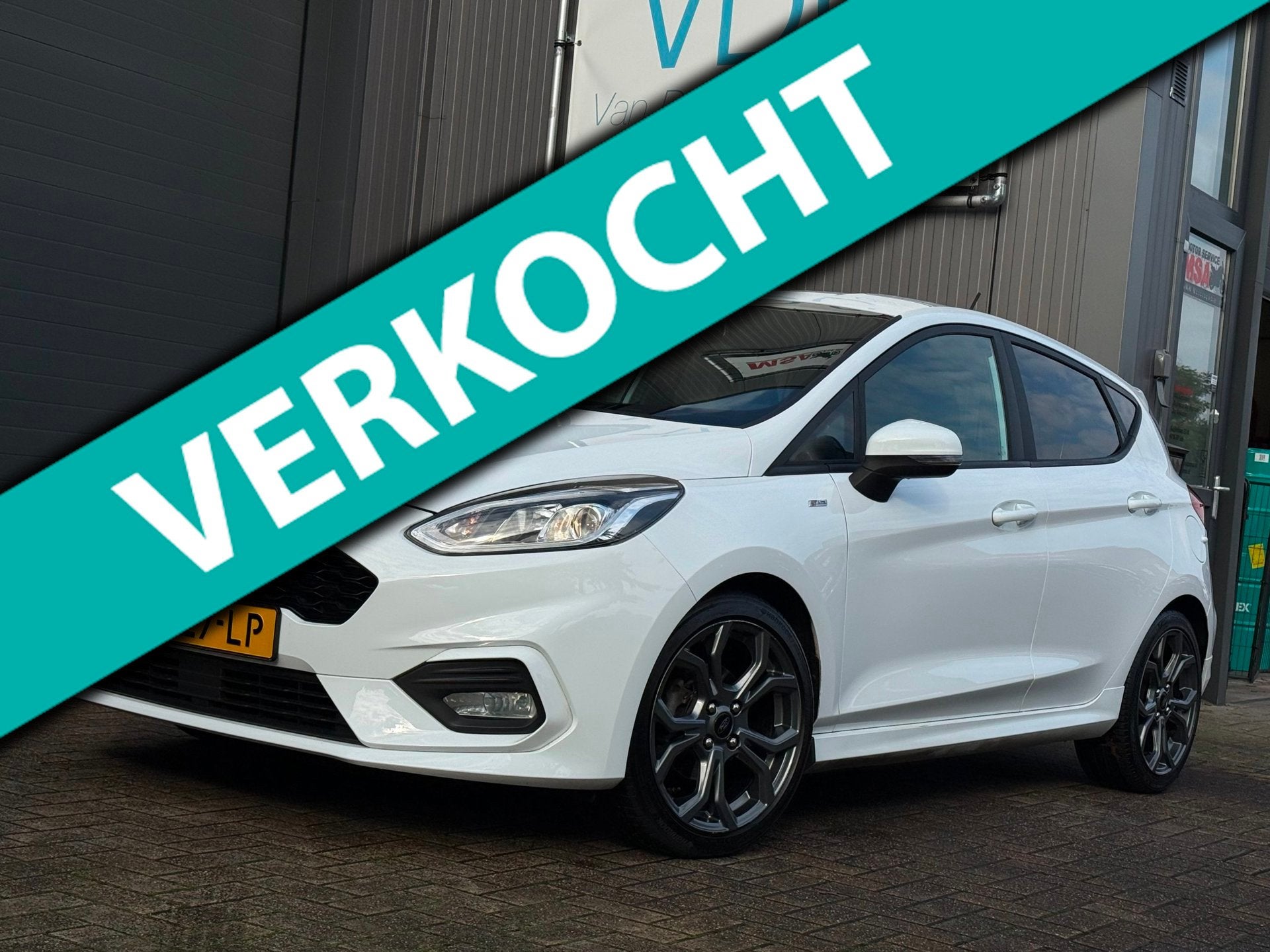 Ford Fiesta 1.0 EcoBoost Titanium | ST-Line | 17'' LMV, Voorwielaandrijving, Gebruikt, 100 pk, Bedrijf