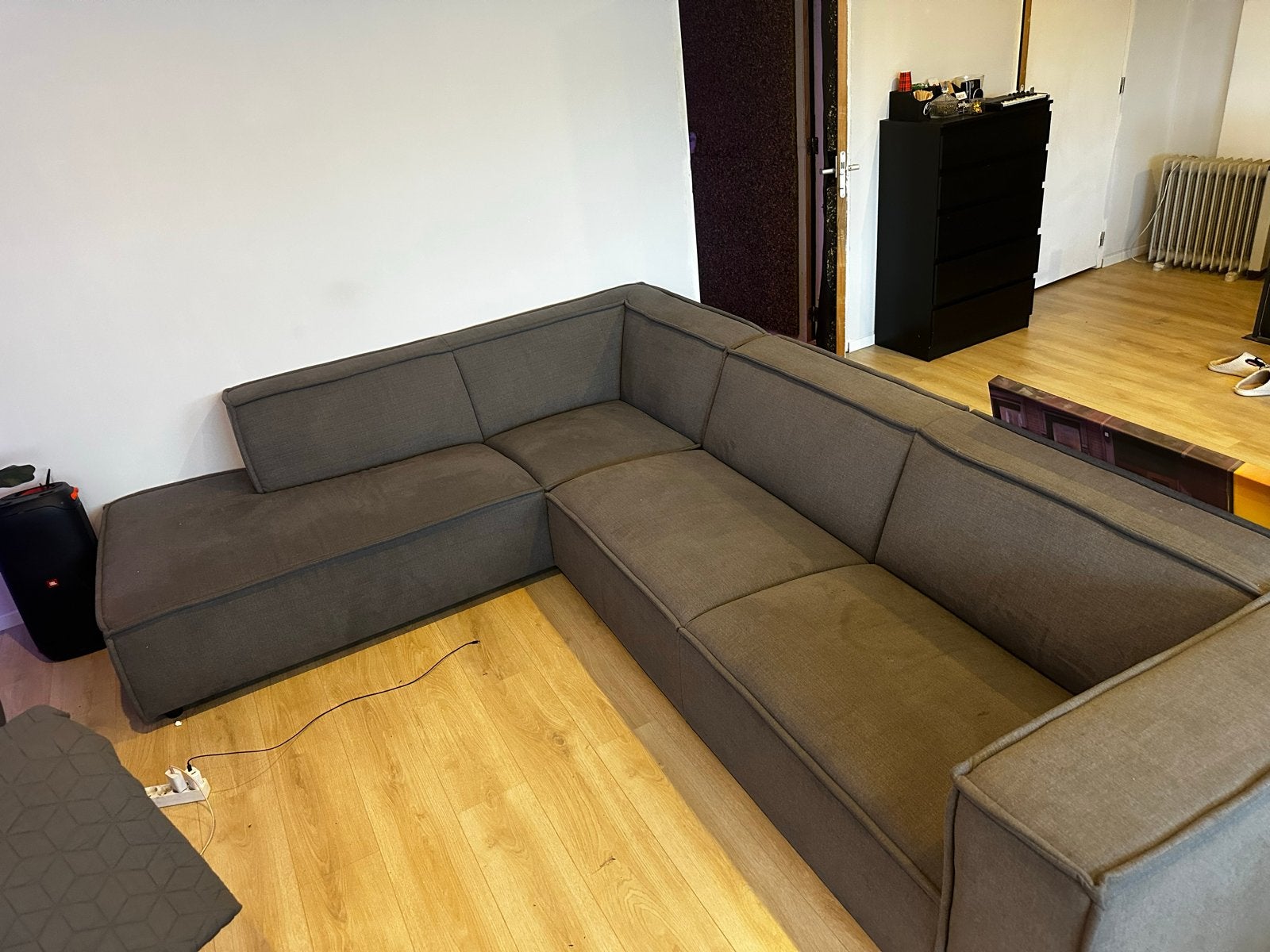Grijze hoekbank - gebruikt, goede staat., Huis en Inrichting, Banken | Bankstellen, 250 tot 300 cm, Hoekbank, Ophalen of Verzenden