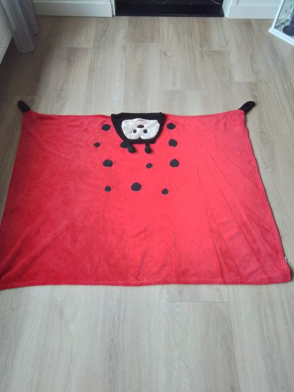 zgan rode lieveheersbeestje knuffeldeken met muts 1.25x1 mtr, Ophalen of Verzenden, Zo goed als nieuw