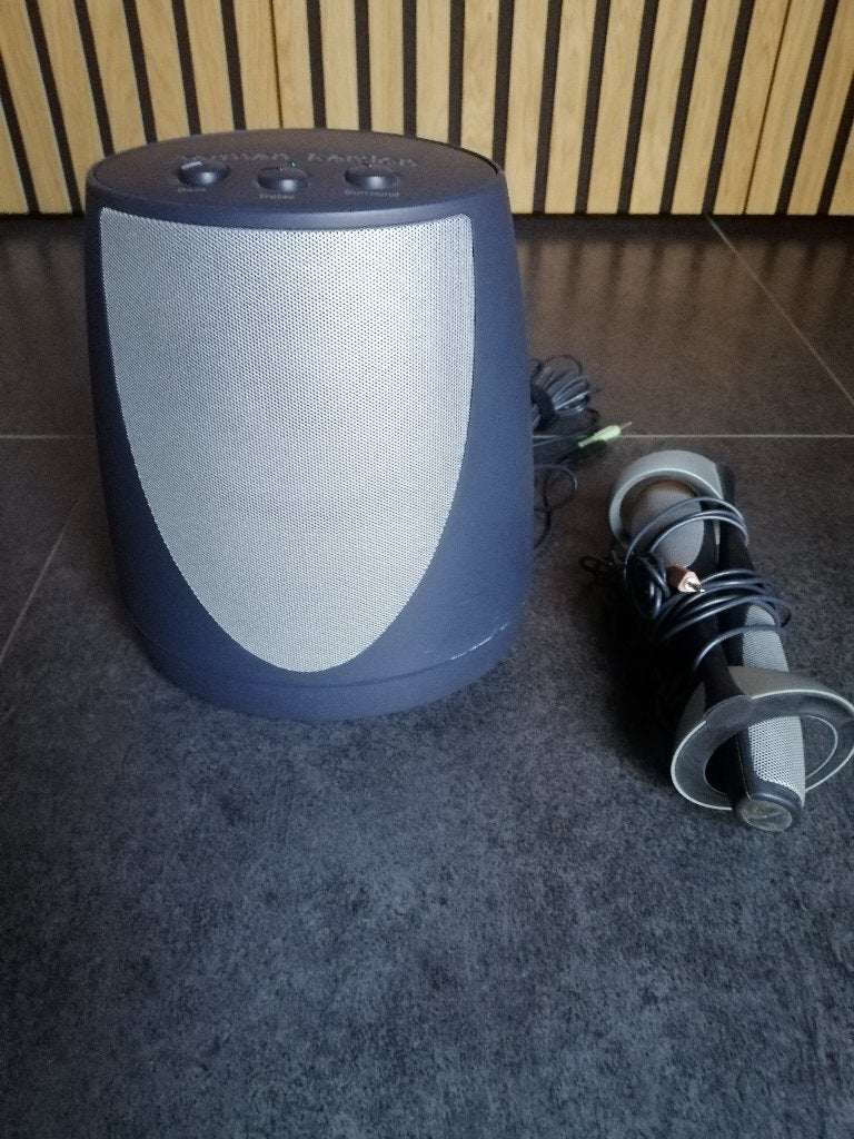 Harman Kardon PC/laptop speakers, Ophalen, Speakerset, Zo goed als nieuw, AUX-ingang