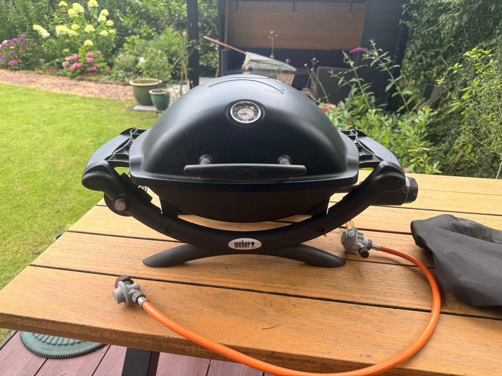 Weber Q1200 gasbarbecue met hoes en gasslang, Ophalen, Gebruikt