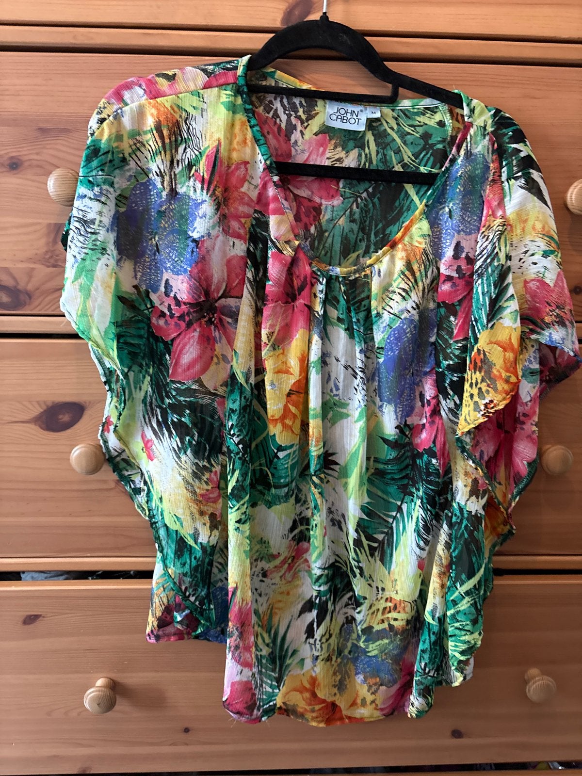 John Cabot blouse met bloemenprint - Maat M, Maat 38/40 (M), Zo goed als nieuw, Korte mouw, Meerkleurig