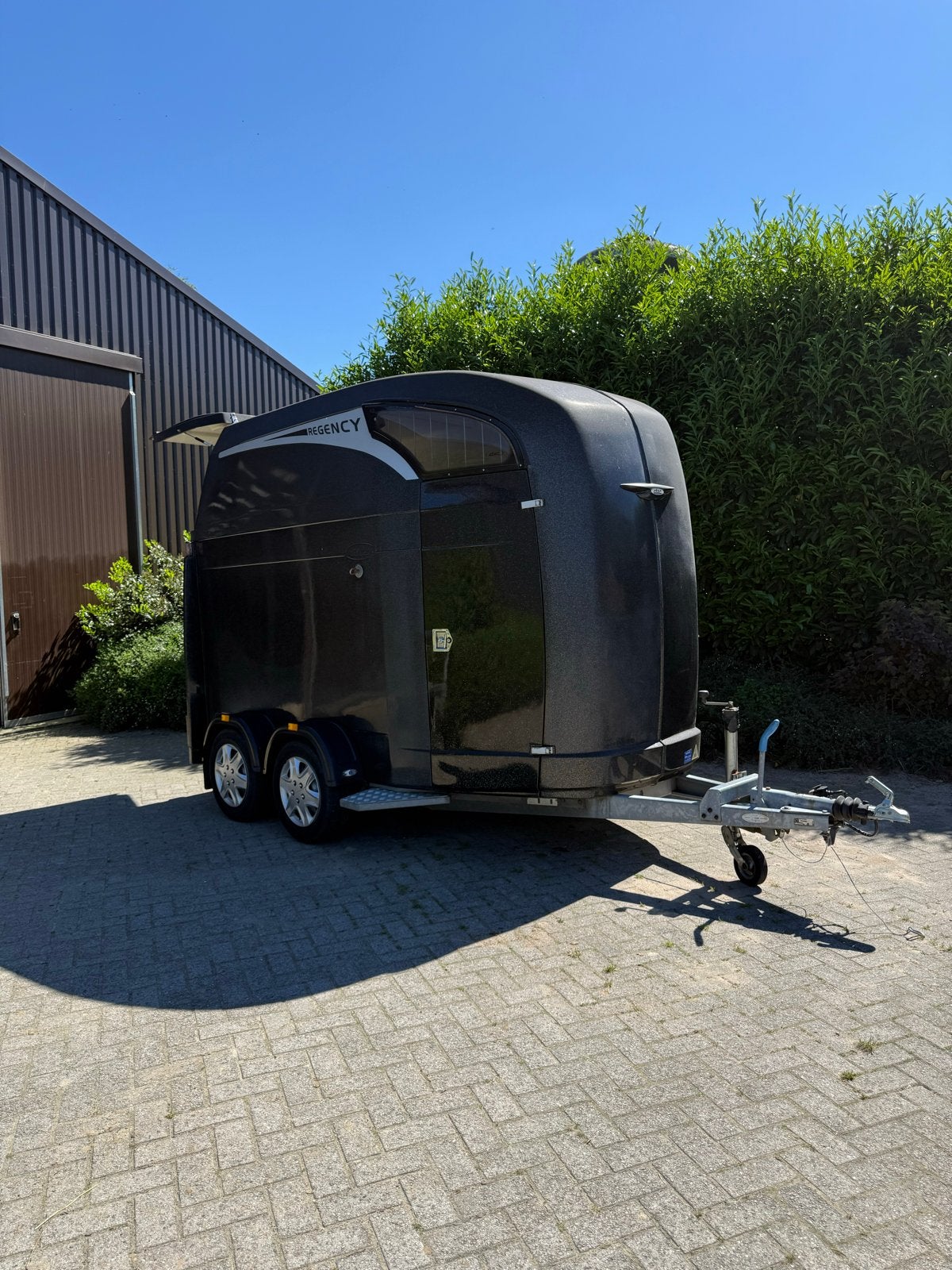 Atec regency 2 paards trailer met zadelkamer, Dieren en Toebehoren, Ophalen, Gebruikt, Polyester, 2-paards trailer